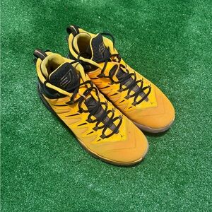 2015 Nike Air Jordan CP3 IX Basketball Yellow Dragon Men's Size 12